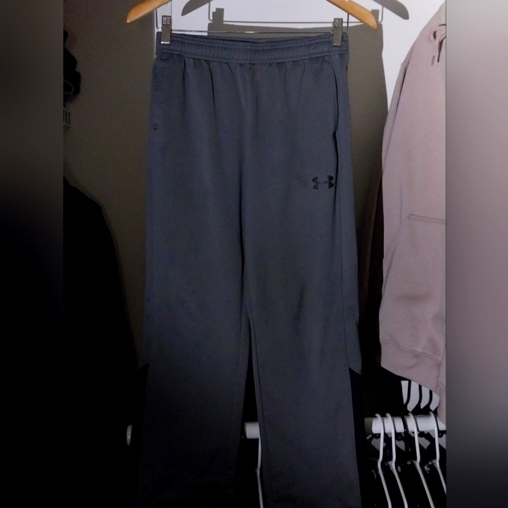 Workout gray medium pants.